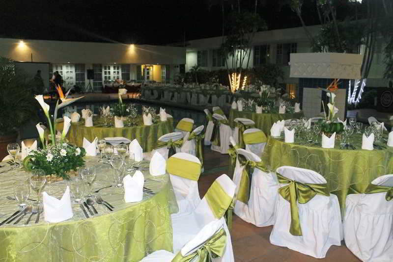 Siesta Hotel And Casino Antiguo Cuscatlán Zewnętrze zdjęcie