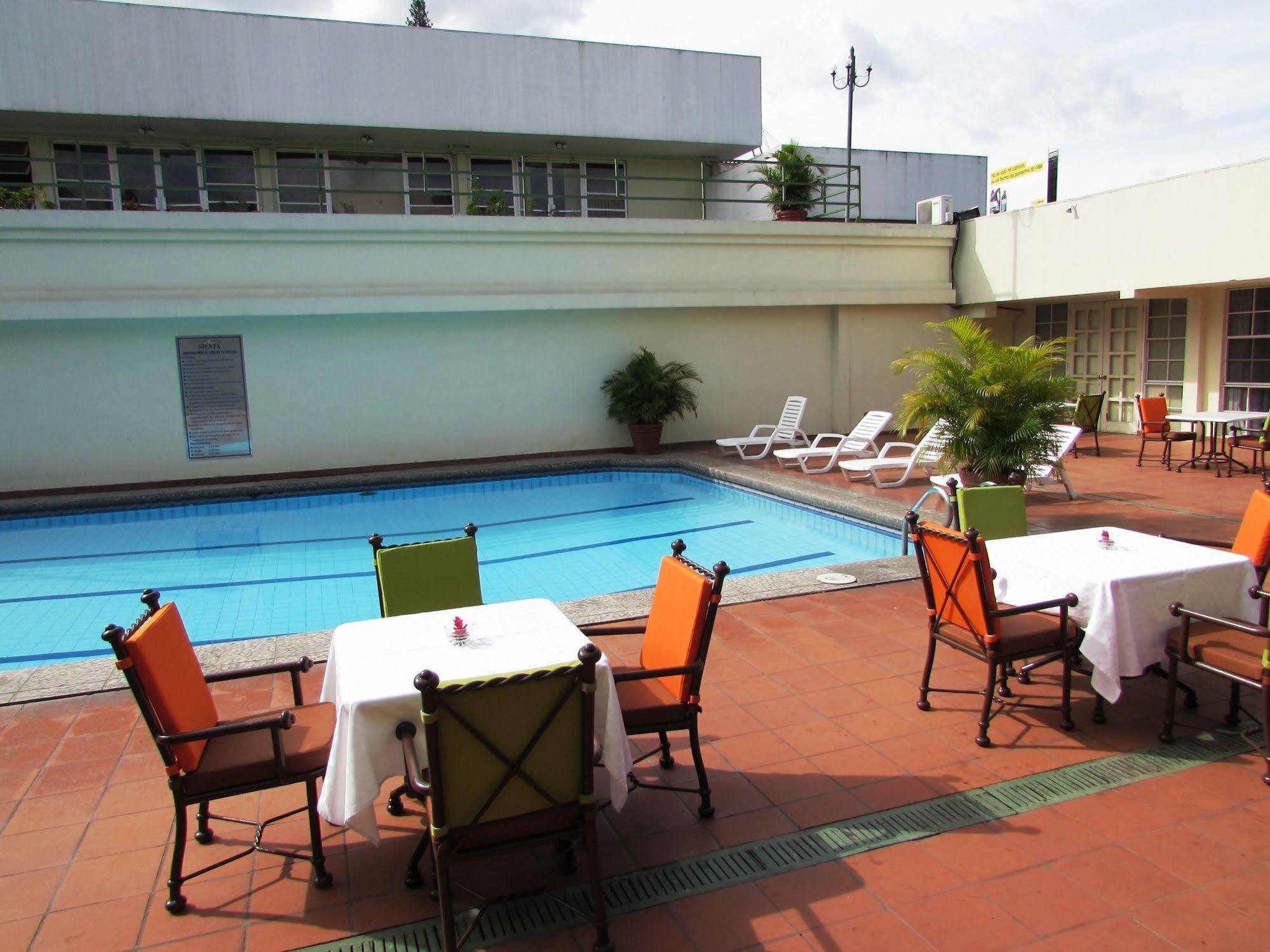Siesta Hotel And Casino Antiguo Cuscatlán Zewnętrze zdjęcie