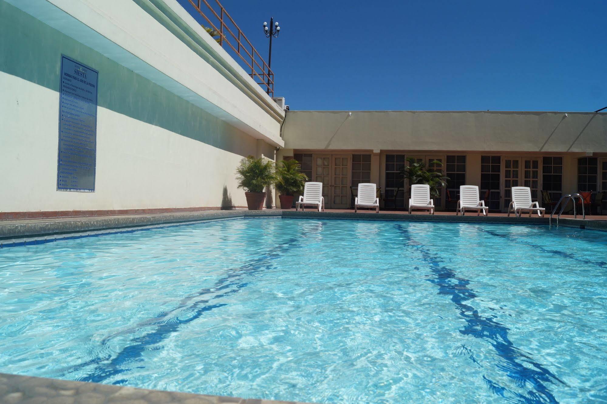 Siesta Hotel And Casino Antiguo Cuscatlán Zewnętrze zdjęcie